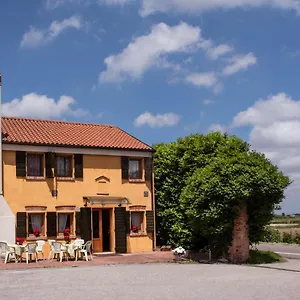 Le 4 Rose Alloggio per agriturismo Vescovana